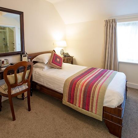 The Bishops Table Hotel Farnham  Dış mekan fotoğraf
